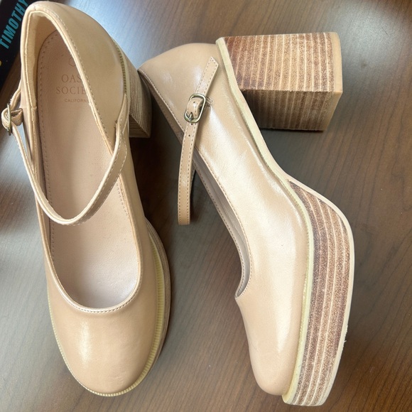 Oasis Society Jennifer Nude Platform Mary Jane Shoe Womens Size 8.5 Block Heel - Picture 2 of 9
